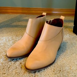 Toms Women’s Leilani Leather Booties